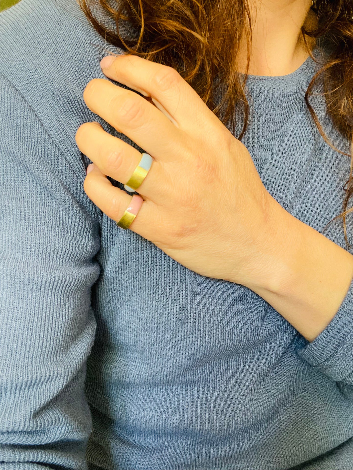Brass ring with resin | Lines Ring - CURIUDO