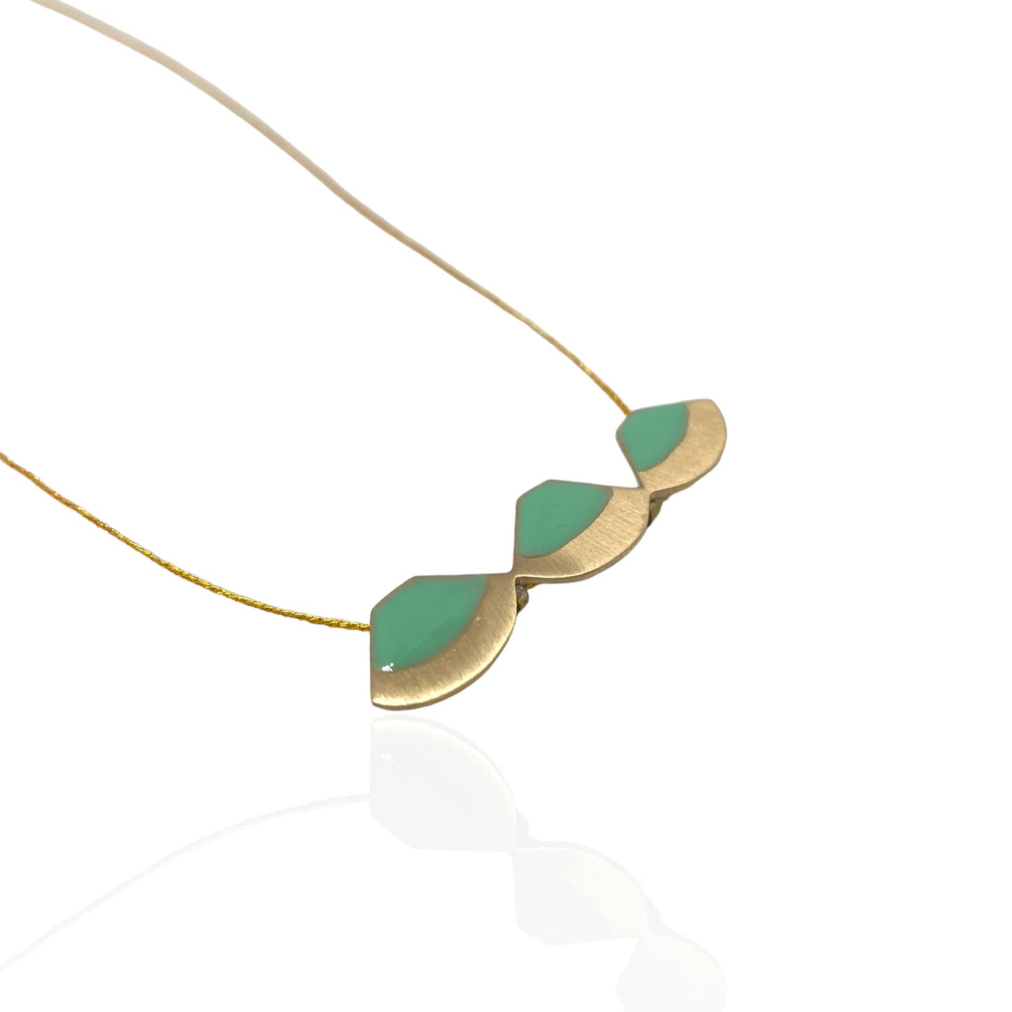 Brass necklace with resin | Ventalia Necklace