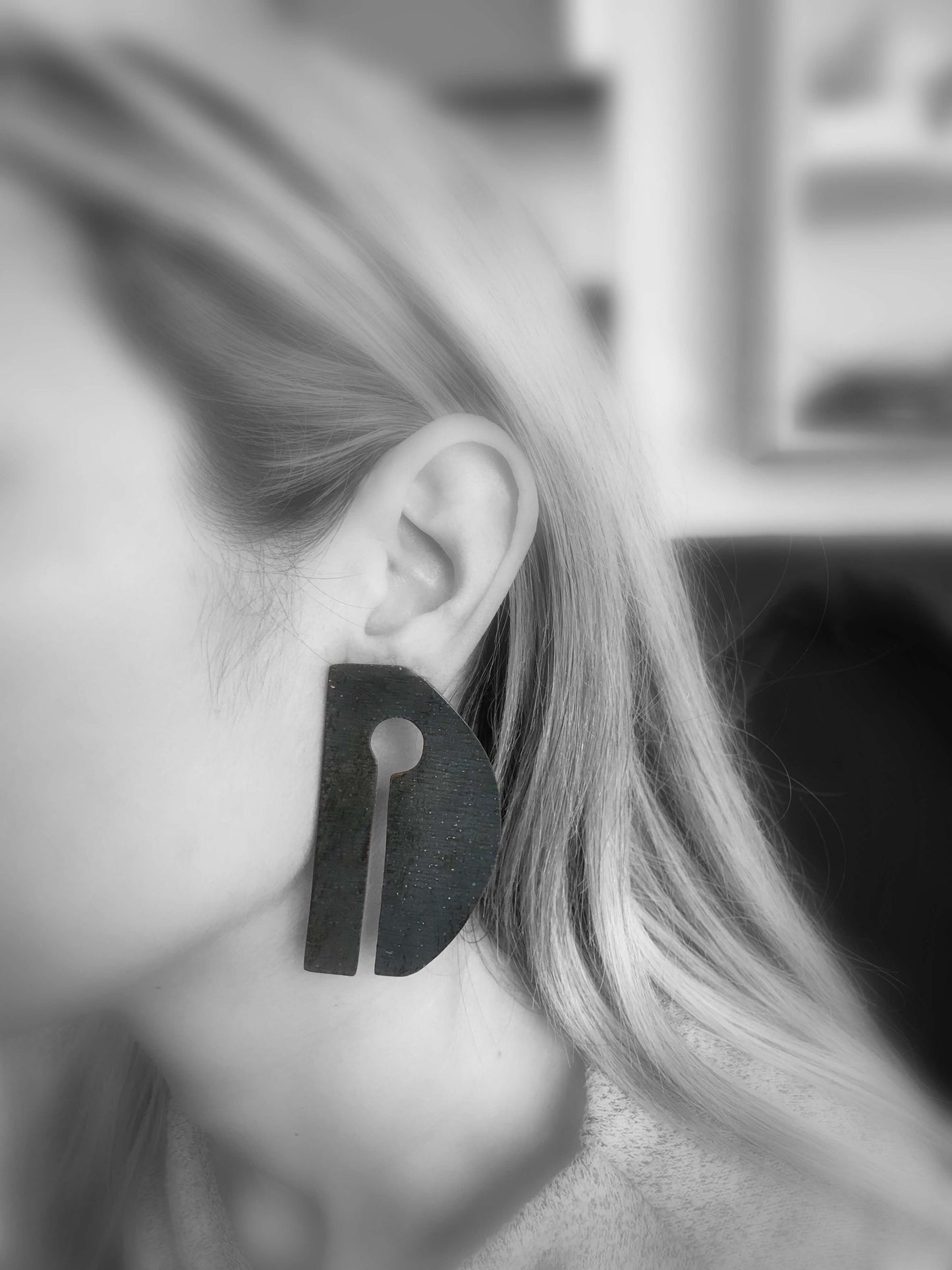 Oxidised brass earrings | Past + Future Earrings - CURIUDO