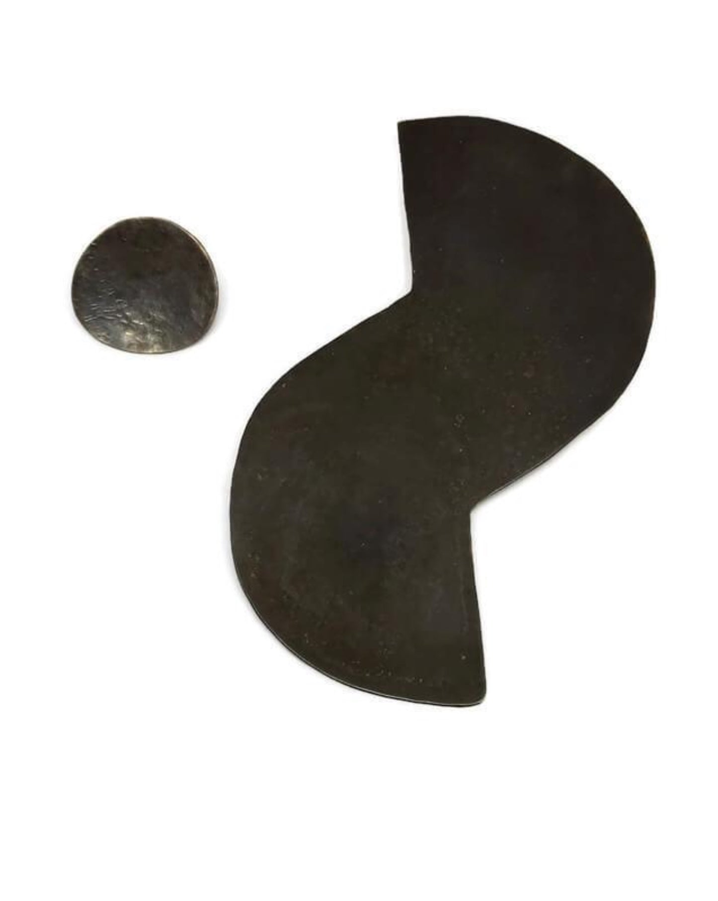 Oxidised brass earrings | Black Opposite Elxis Earrings -CURIUDO