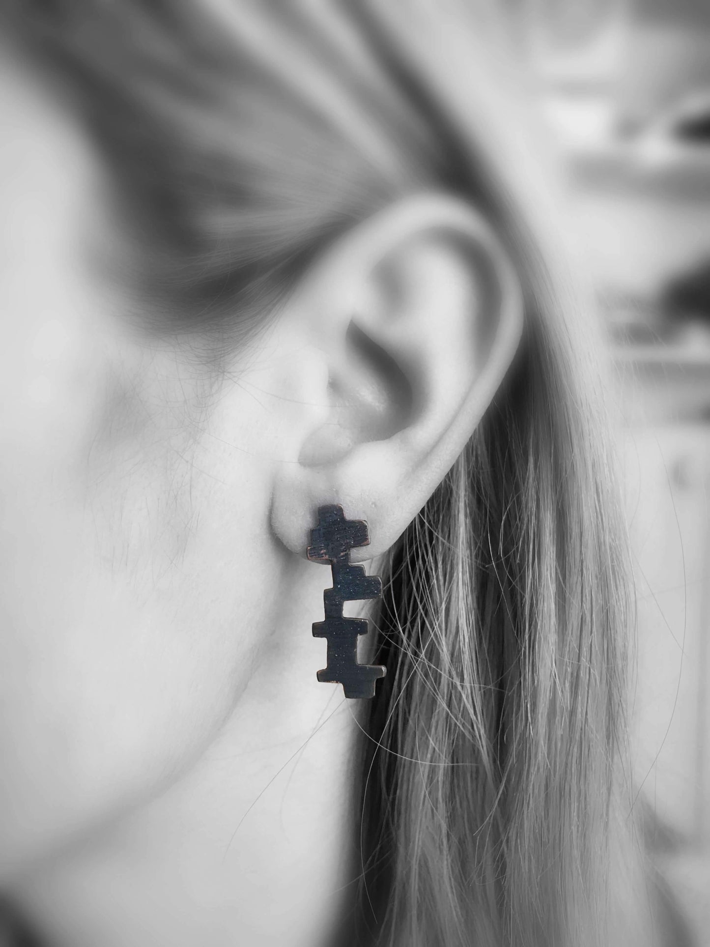 Oxidised brass earrings | Black Tsakana Earrings - CURIUDO