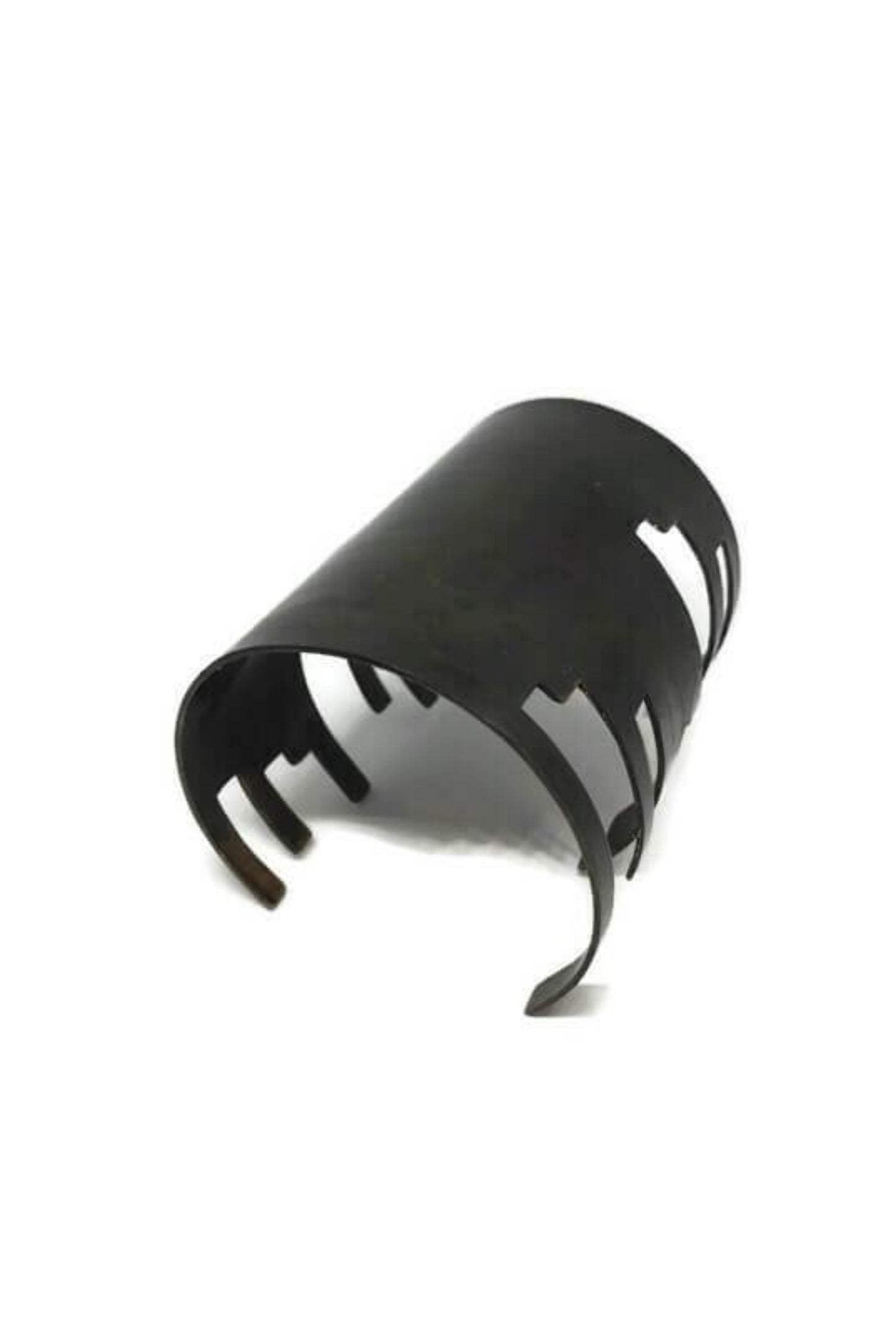 Oxidised brass cuff bracelet | Black Unified Lines Bracelet - CURIUDO