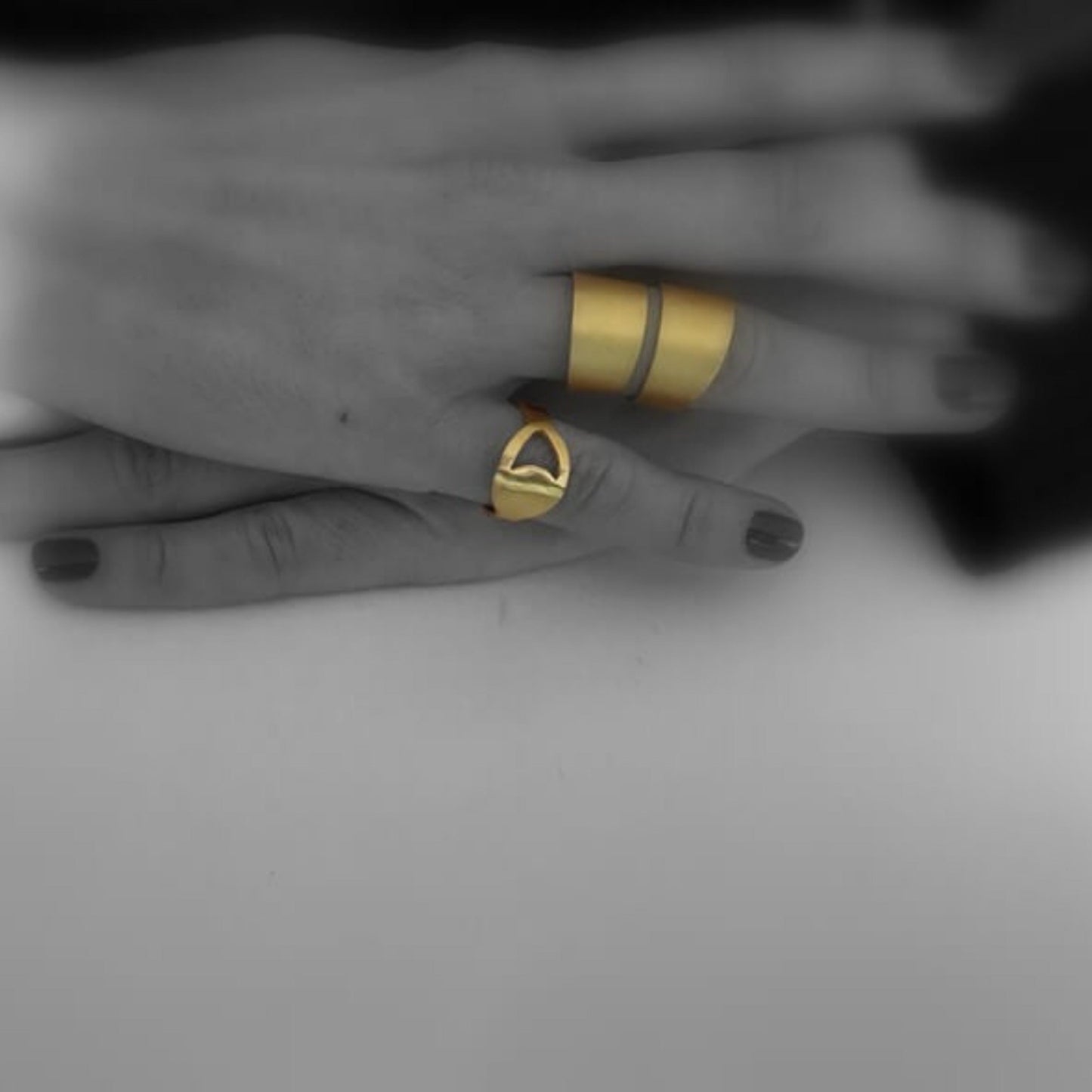 Brass ring | Yellow Towards The Earth Ring - CURIUDO