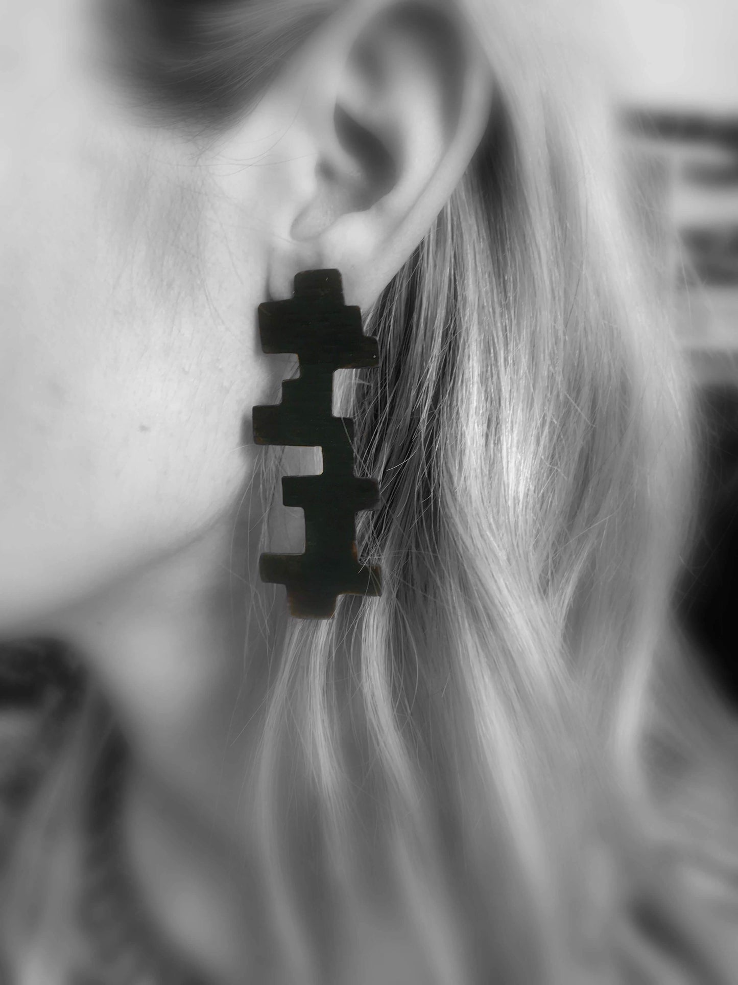 Oxidised brass earrings | Black Tsakana Earrings - CURIUDO