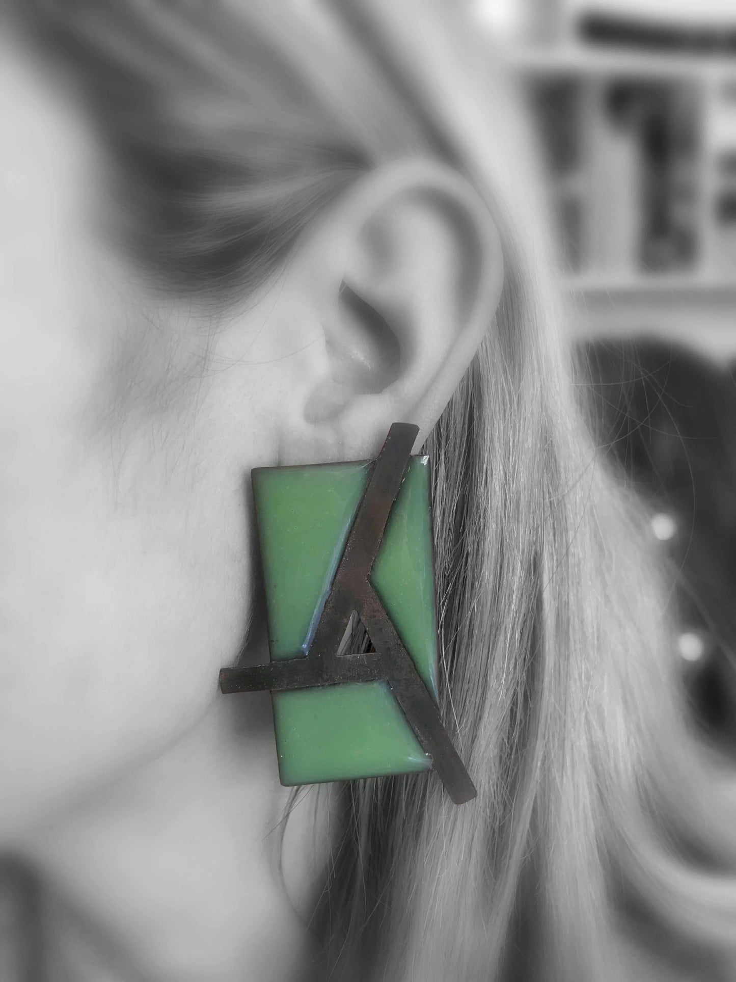 Brass earrings with resin | Orientations Earrings - CURIUDO