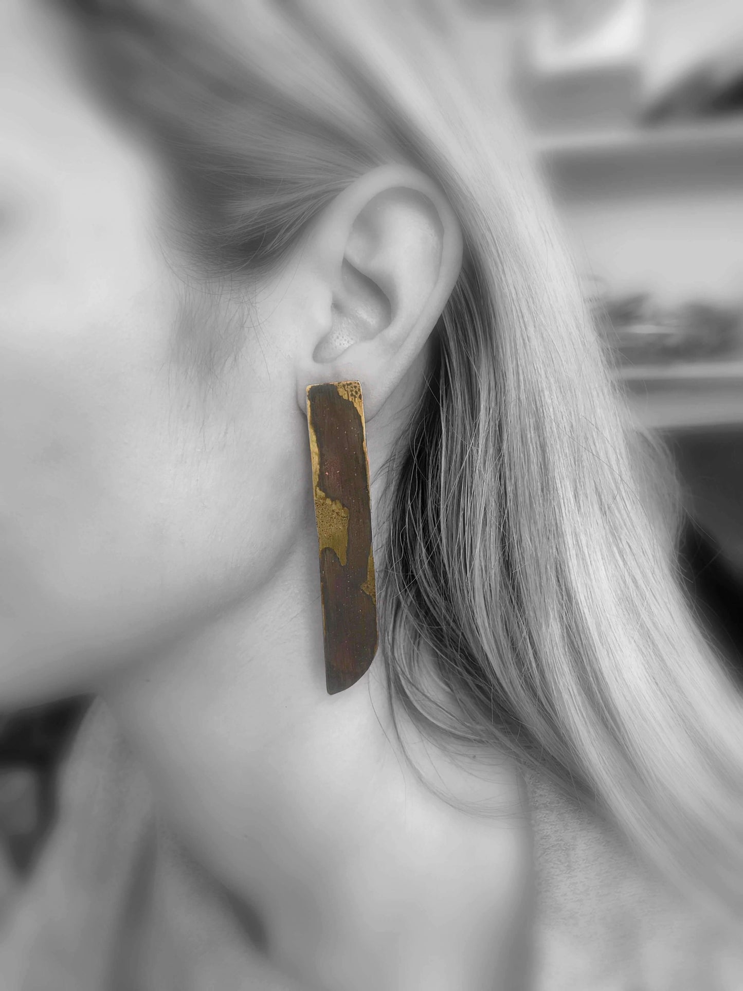 Oxidised brass earrings | Yellow - Black Afairesis Earrings - CURIUDO