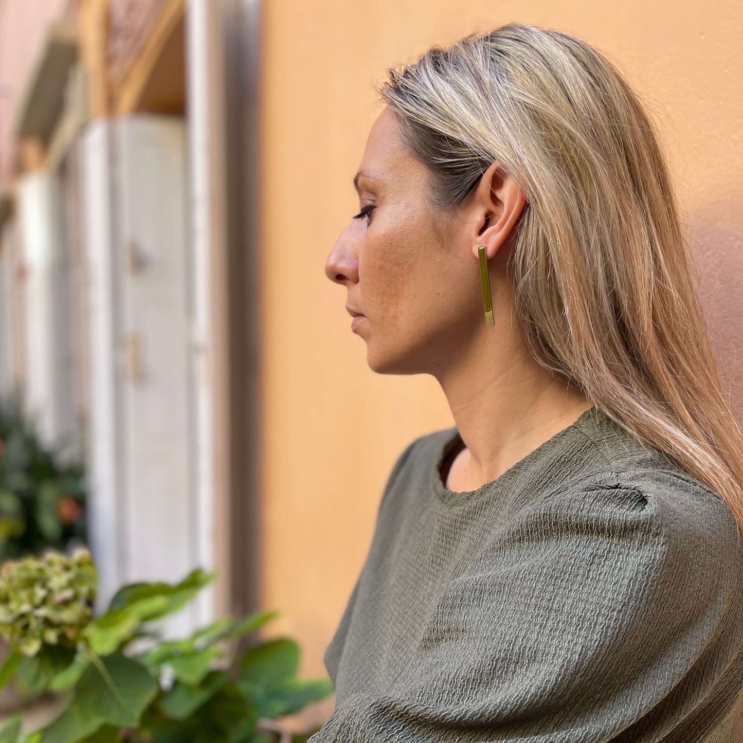Brass earrings with resin | Lines Earrings - CURIUDO