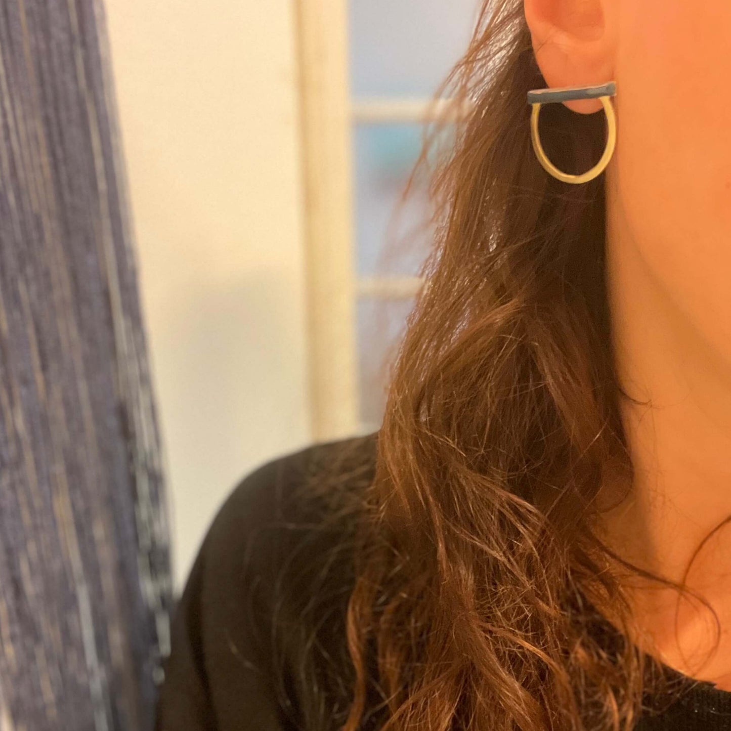Brass earrings with resin | Eclipse Earrings - CURIUDO