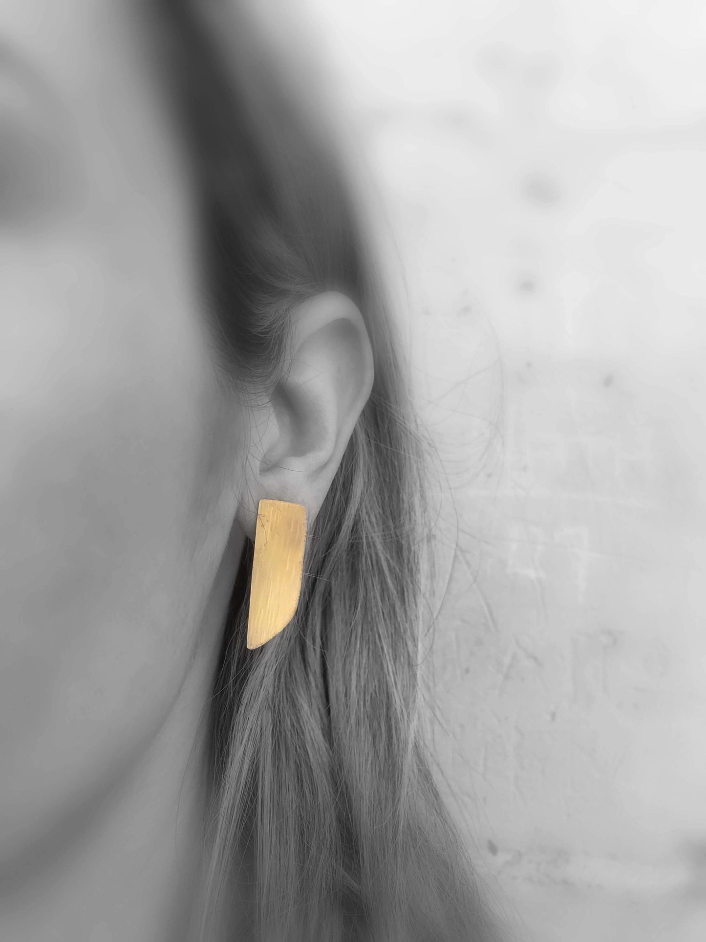 Brass earrings | Yellow Afairesis Earrings - CURIUDO
