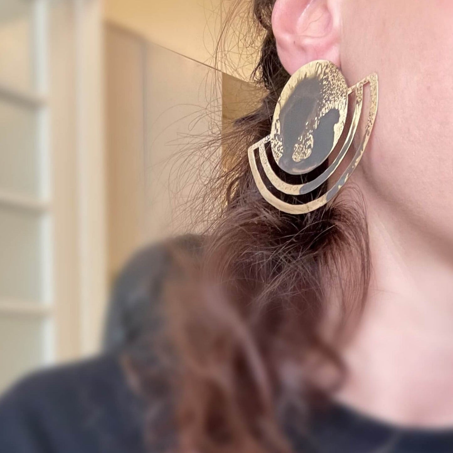 Oxidised brass Earrings | Yellow - Black Internal Ideas Earrings - CURIUDO