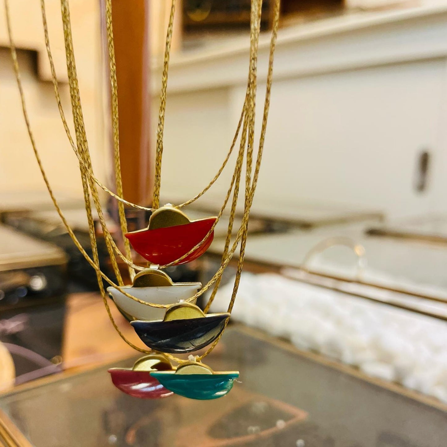 Brass necklace with resin | Sunset Necklace - CURIUDO