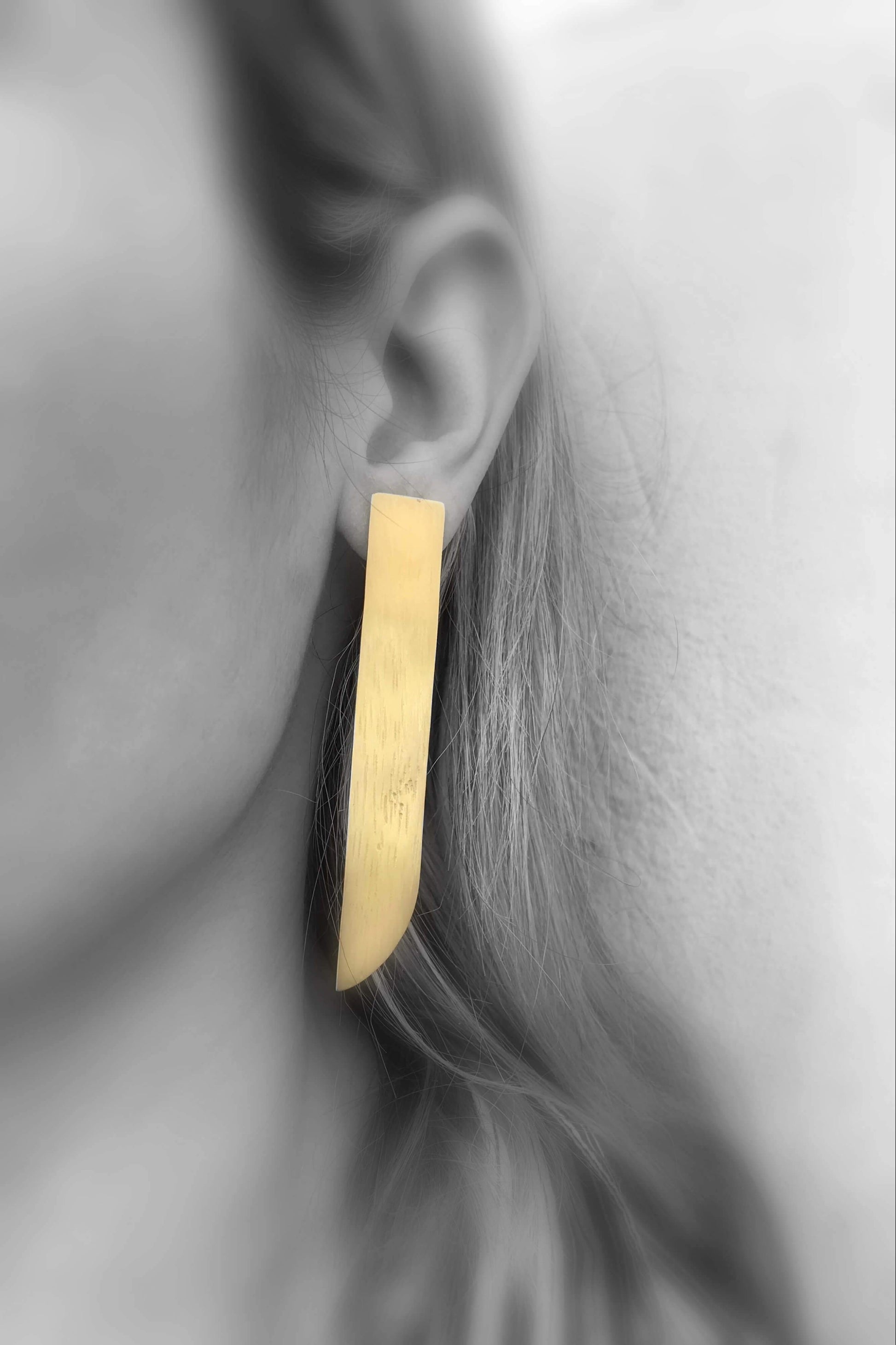 Brass earrings | Yellow Afairesis Earrings - CURIUDO