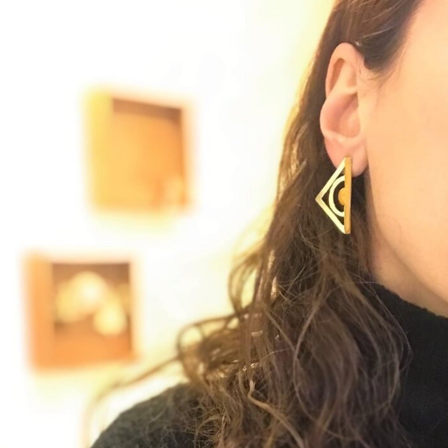 Brass earrings with resin | Awakening Earrings - CURIUDO