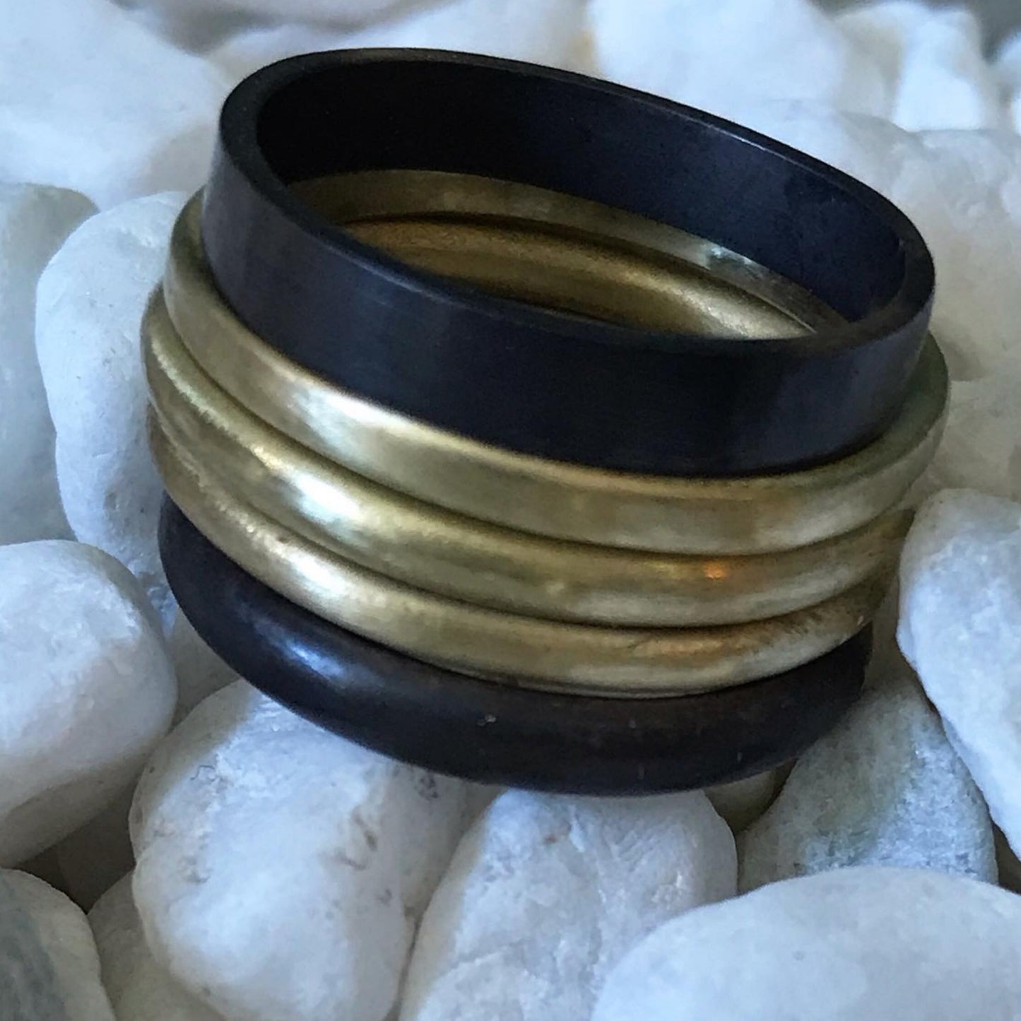 Oxidised brass stack rings | Yellow - Black Bonds Ring - CURIUDO